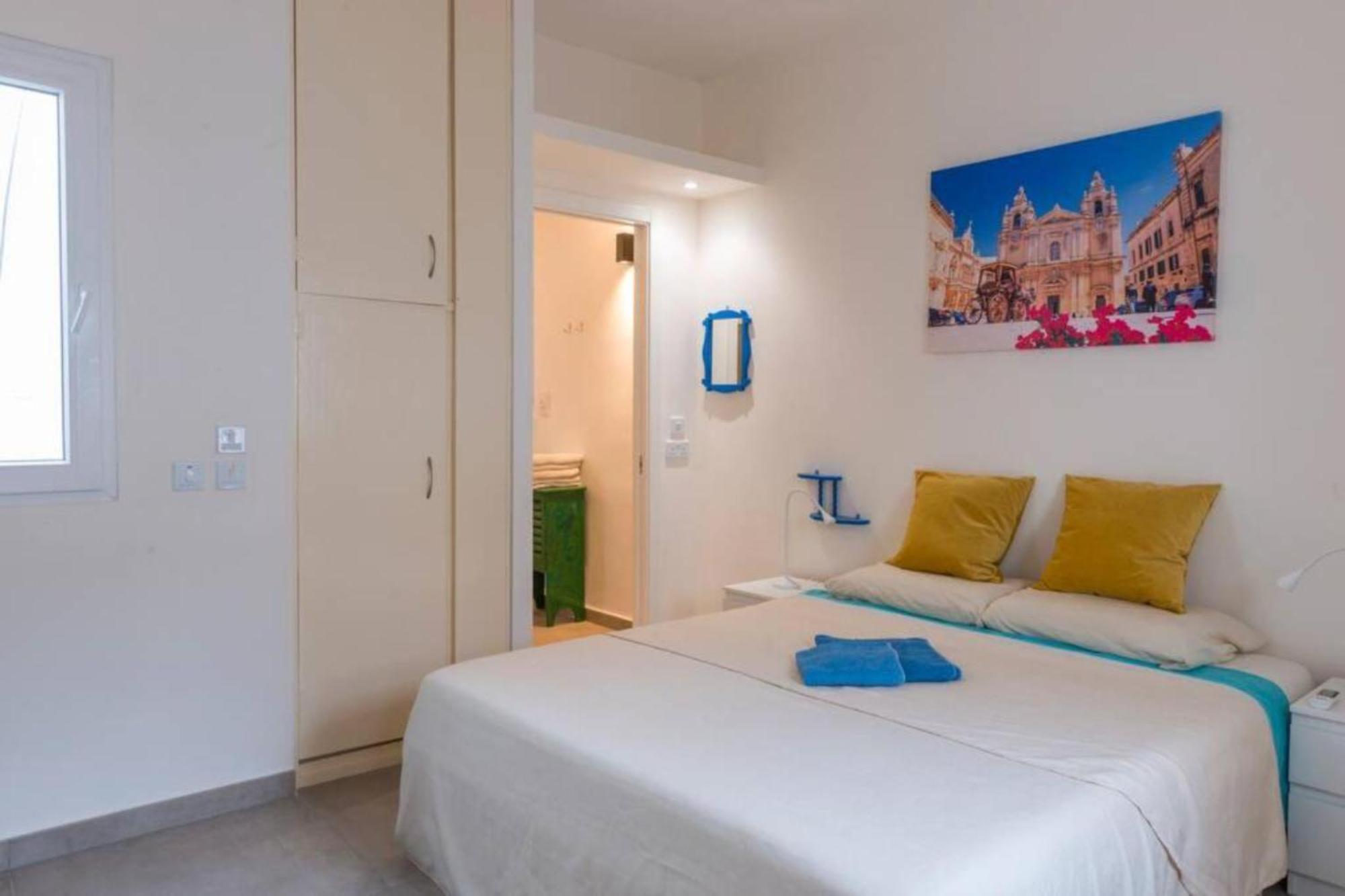 Authentic 1St Fl Apartment At The 3 Cities Marina Cospicua Exterior photo